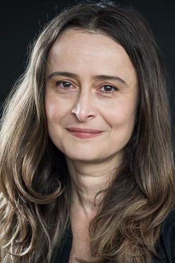 Portrait of Ioana Visalon