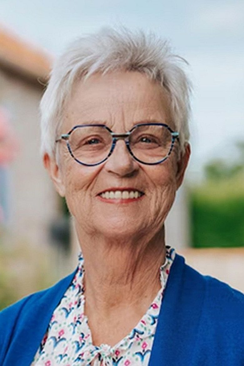 Portrait of Magda (75)