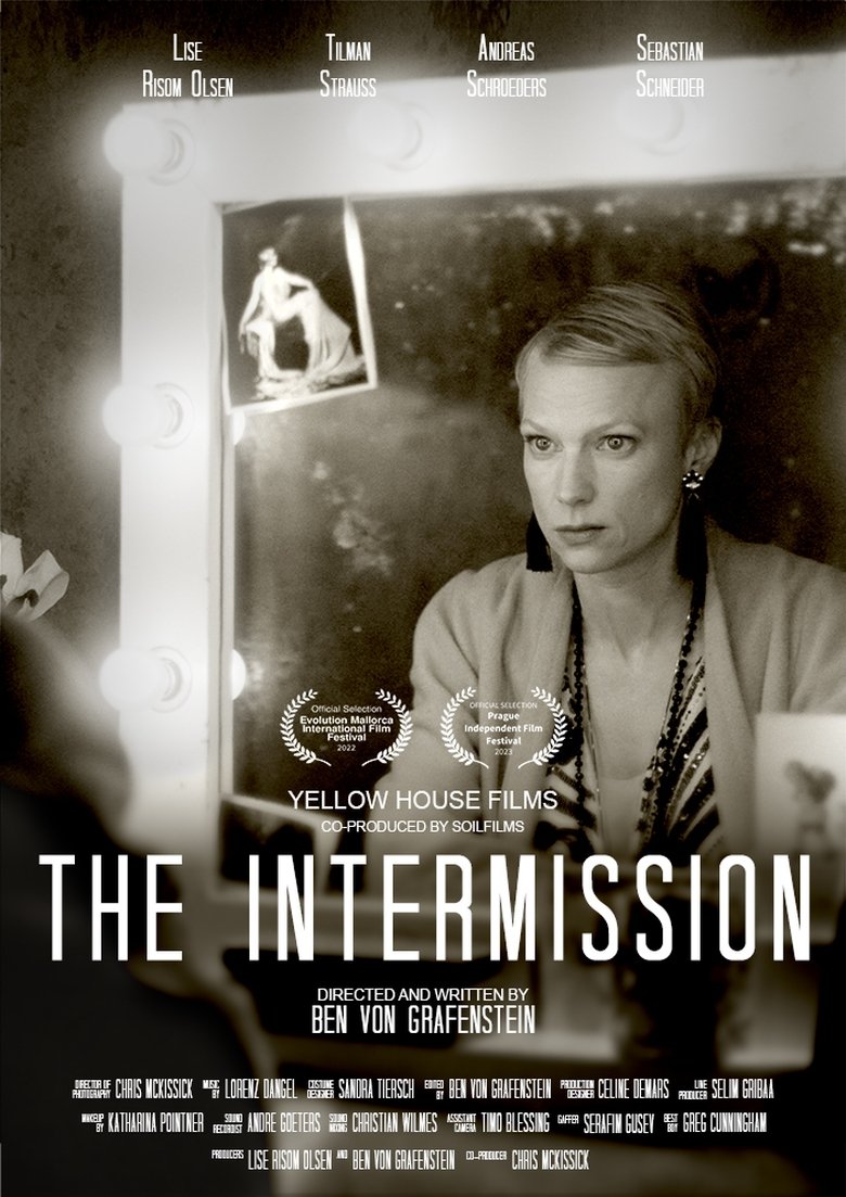 Poster of The Intermission