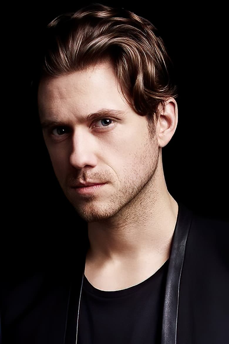 Portrait of Aaron Tveit