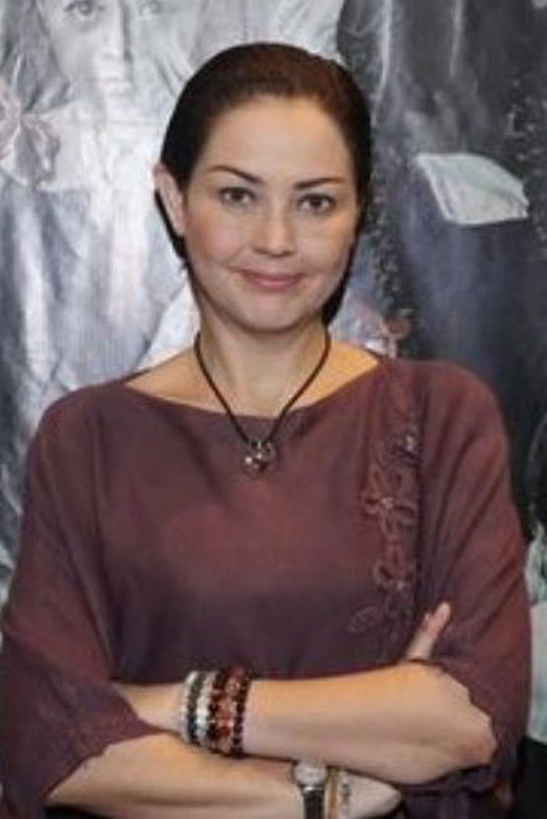 Portrait of Rowiena Umboh