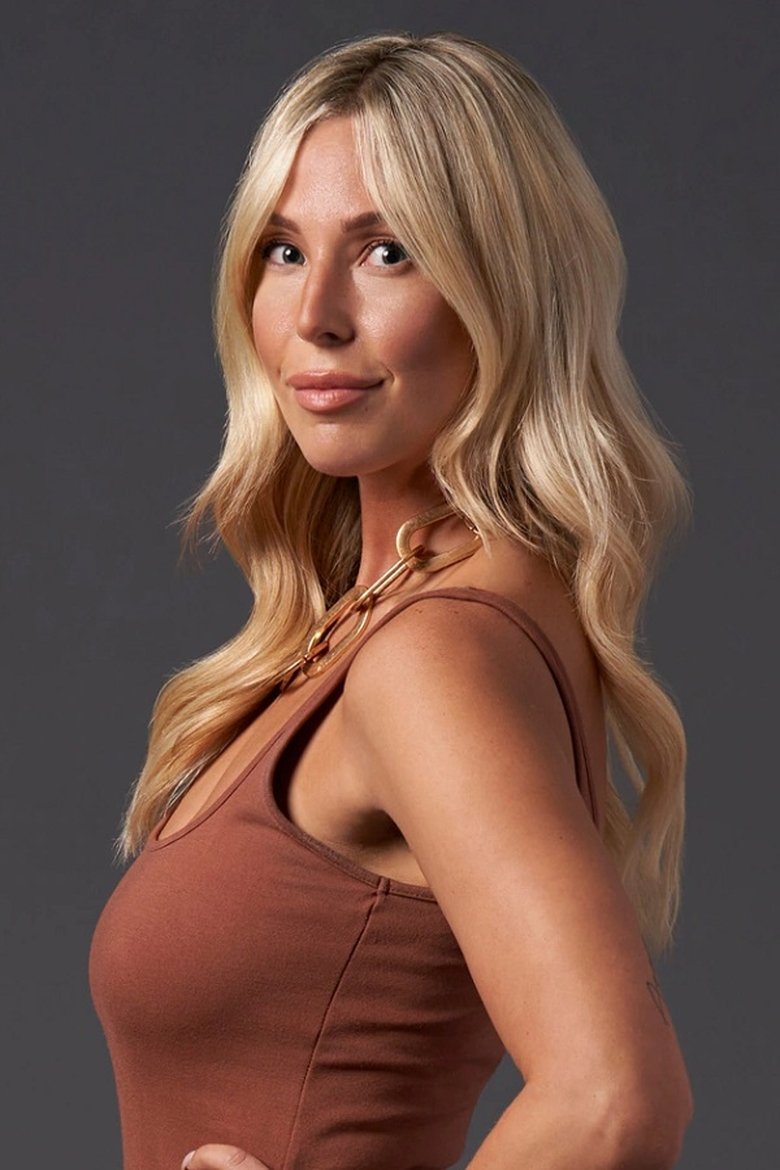 Portrait of Shaina Hurley