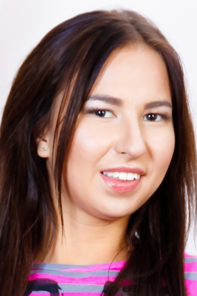 Portrait of Selena Mur