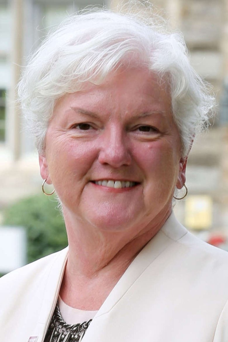 Portrait of Sharon Latchaw Hirsh