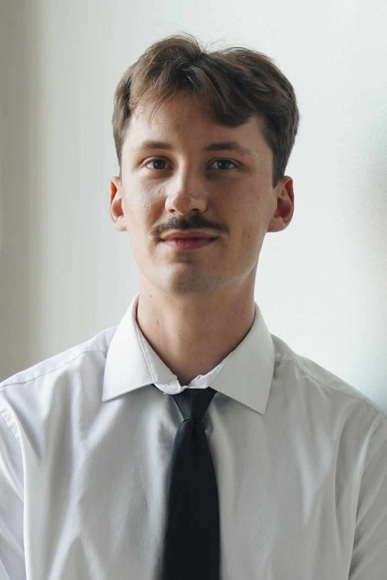 Portrait of Aaron McLaughlin