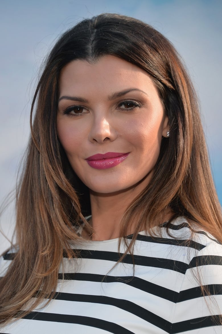 Portrait of Ali Landry Monteverde