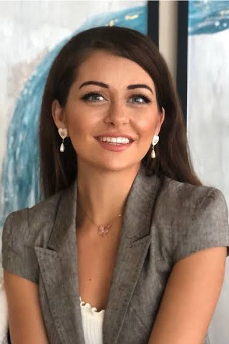 Portrait of Tara Sibel
