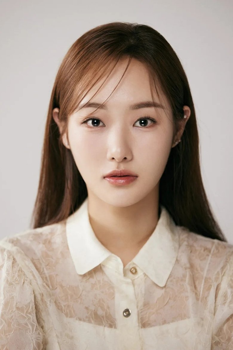 Portrait of Son Ji-young