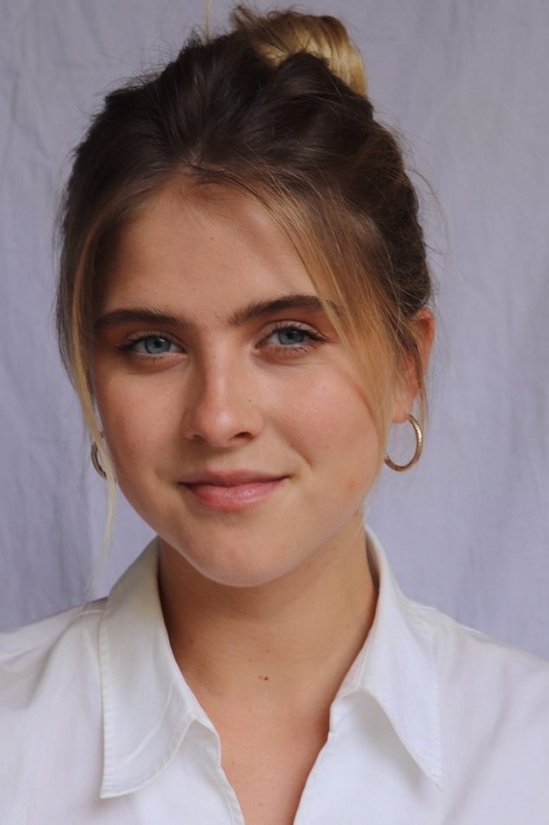 Portrait of Zandelle Meyer