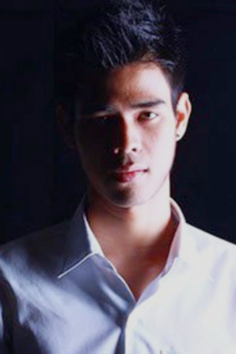 Portrait of Natthakorn Julrasorn