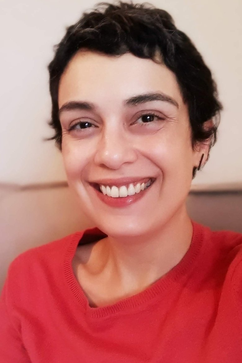 Portrait of Fabíola Cunha