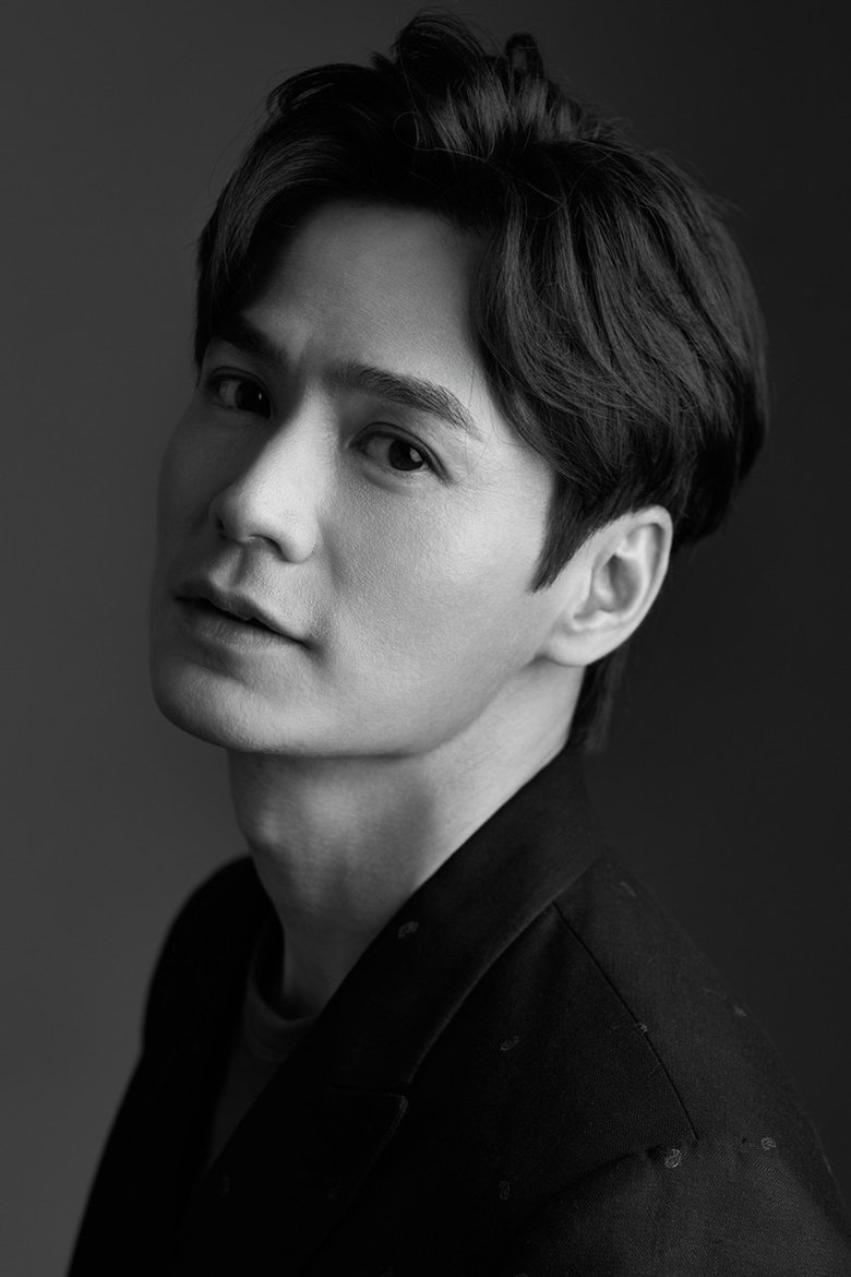 Portrait of Lo Chung-Him