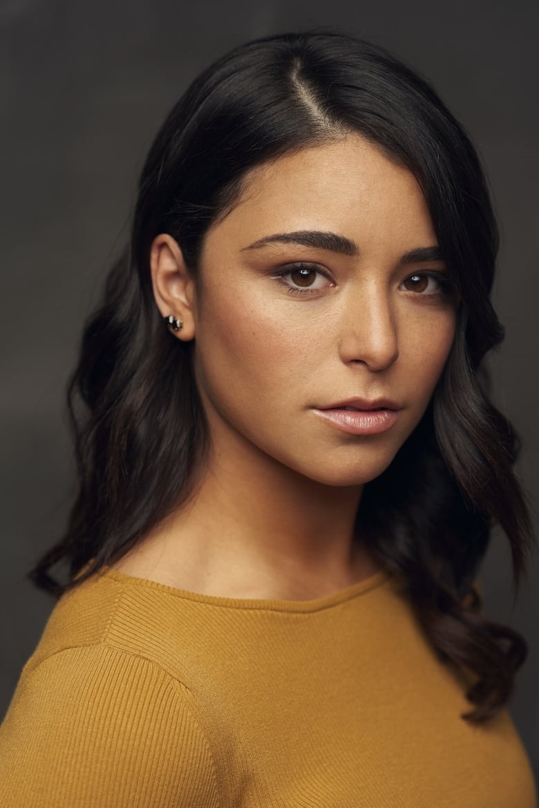 Portrait of Nicole Muñoz