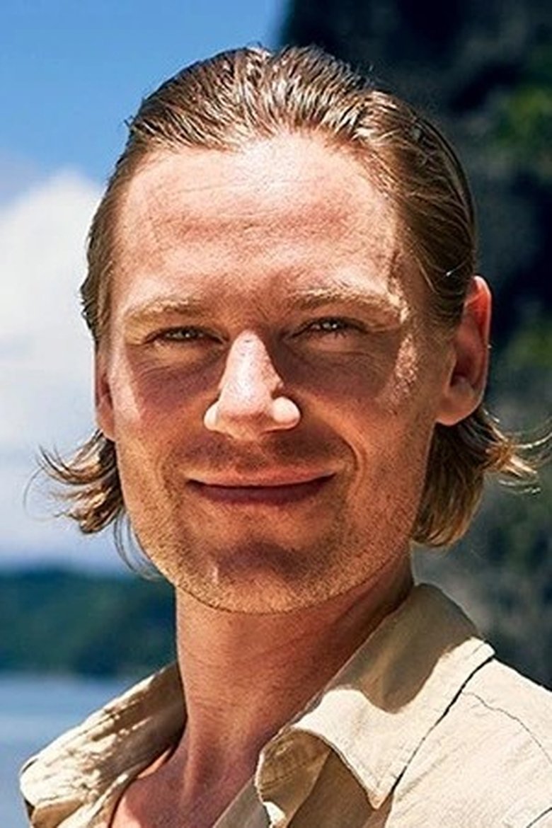 Portrait of Simon Swenson