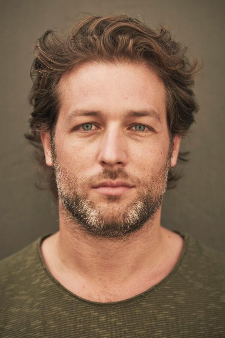 Portrait of Julian Looman