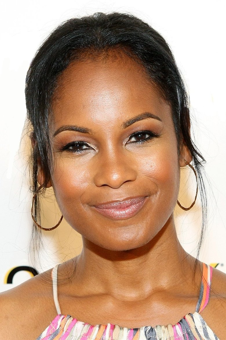 Portrait of Robinne Lee