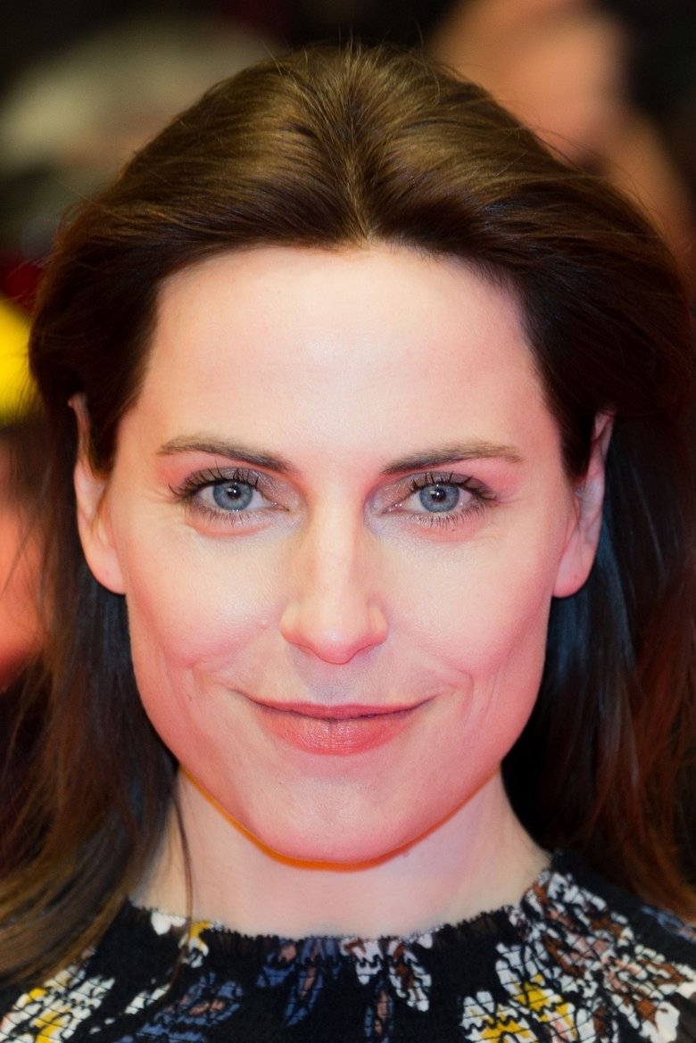 Portrait of Antje Traue