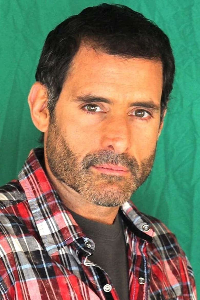 Portrait of Danny Pardo