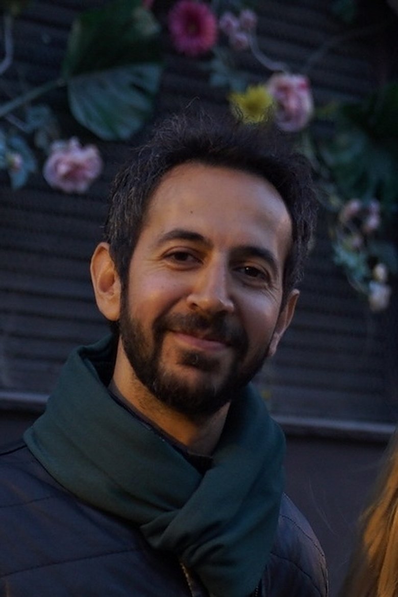 Portrait of Mohamed Siam