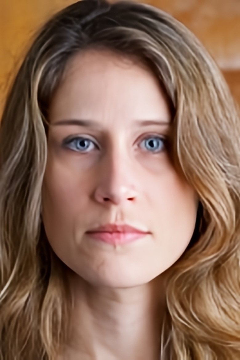 Portrait of Tami Yeager