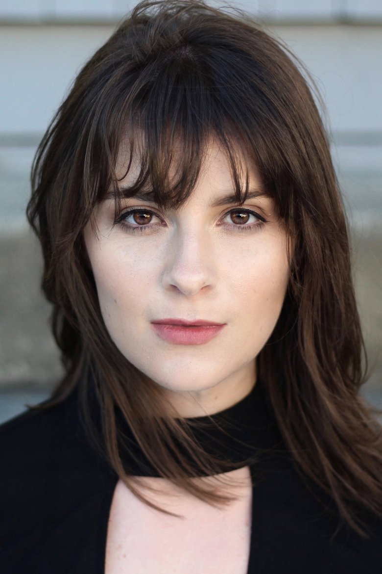 Portrait of Erin Yvette