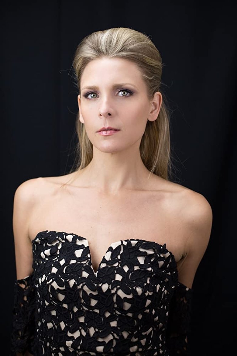 Portrait of Michelle Lang