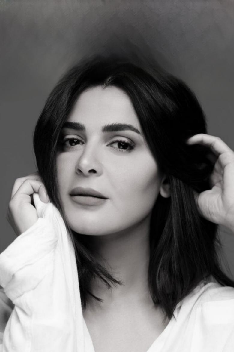 Portrait of Rania Mansour
