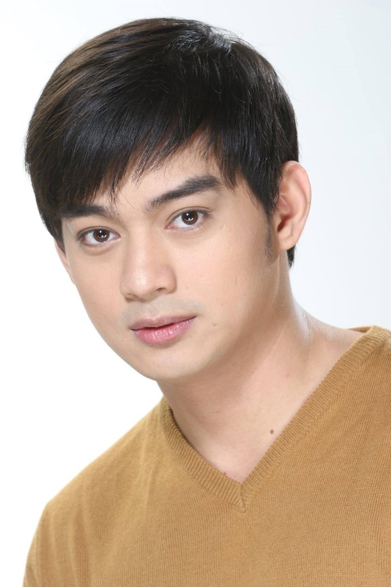 Portrait of Vance Larena