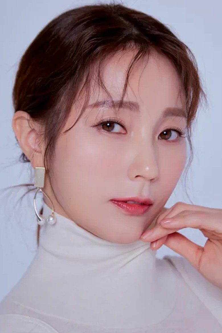 Portrait of An Hye-gyeong
