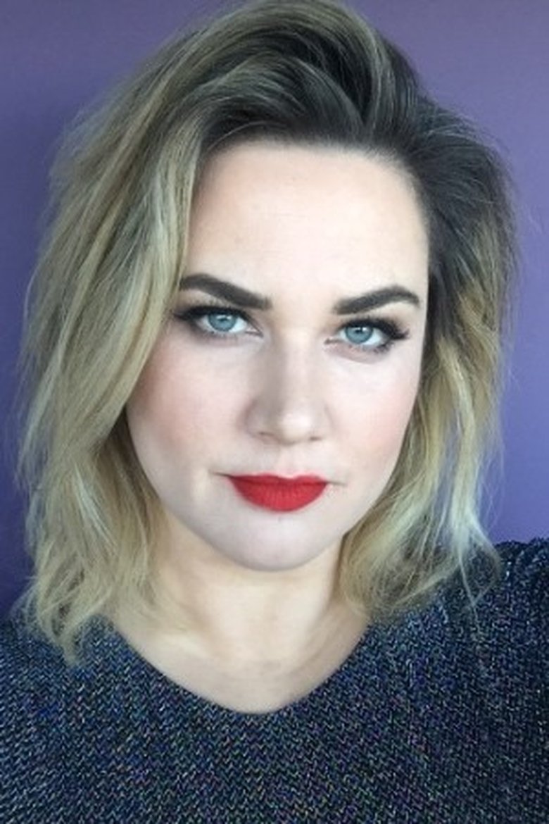 Portrait of Sarah MacKinnon