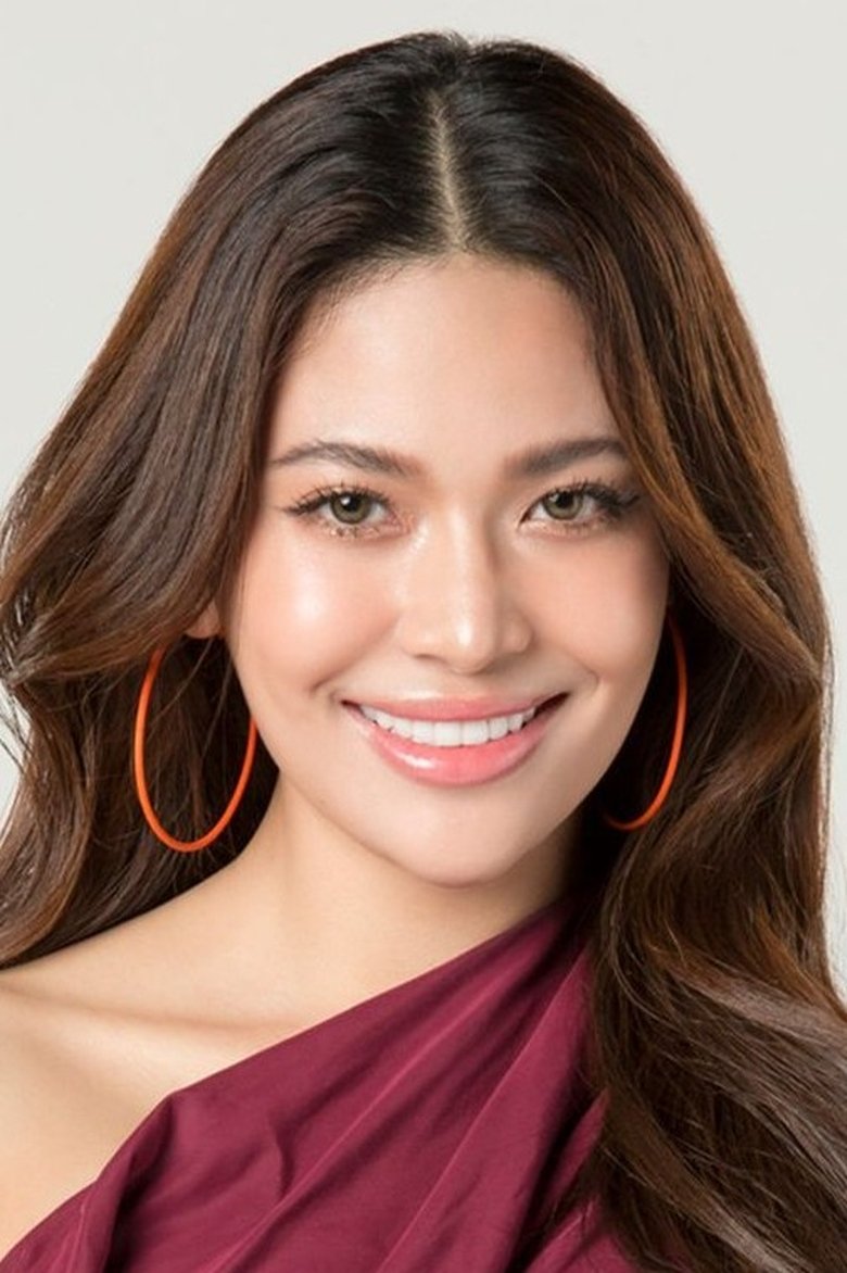 Portrait of Yanissa Diratorn