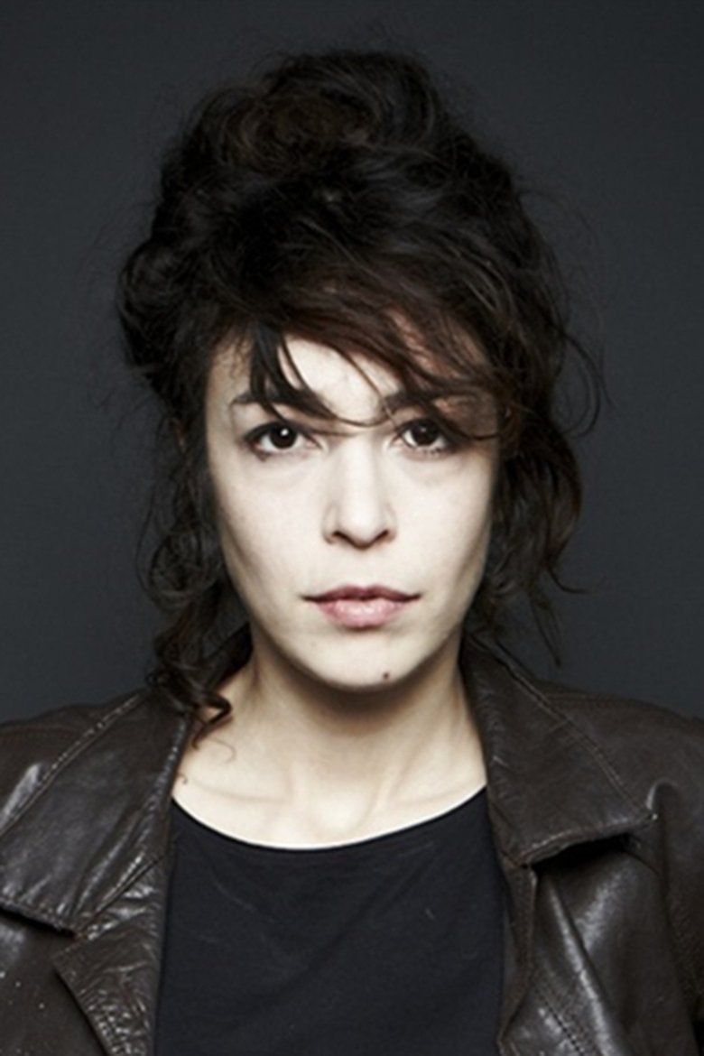 Portrait of Adrienne Pauly