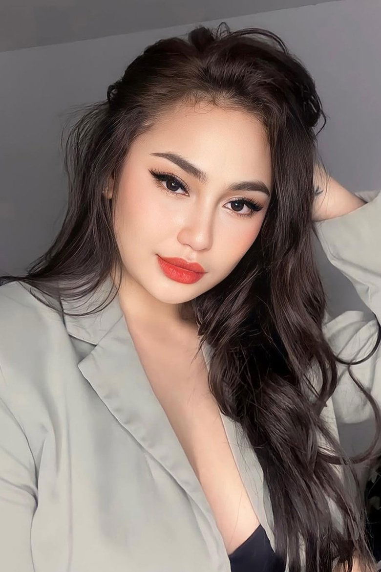 Portrait of Zia Zamora