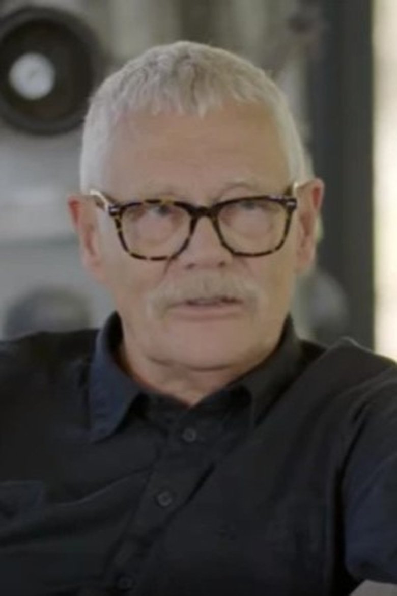 Portrait of Christopher Thompson