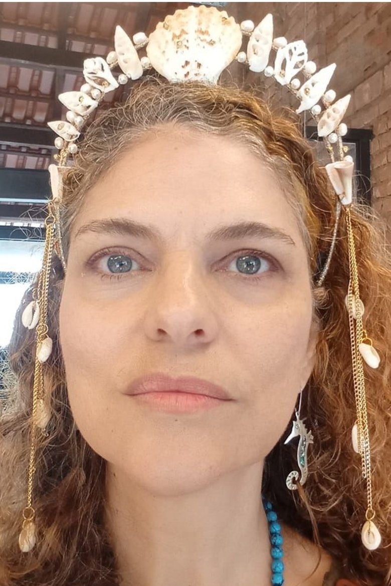 Portrait of Elen Nas