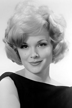 Portrait of Roxanne Arlen