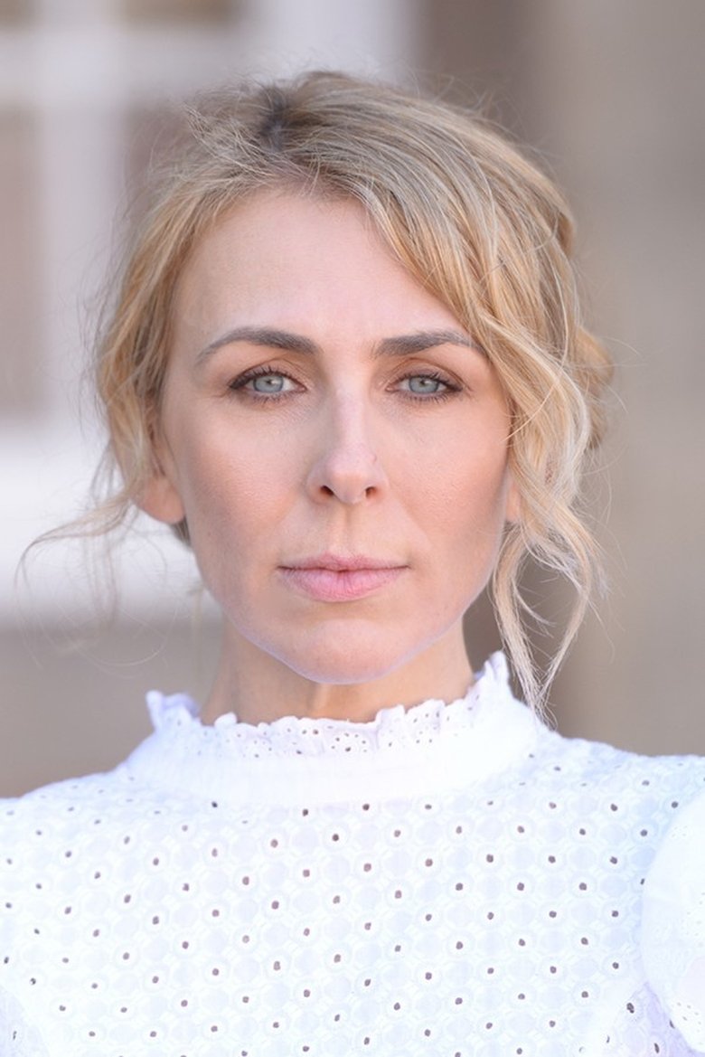 Portrait of Belinda Gosbee