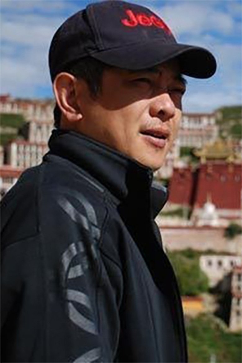 Portrait of Xiaoming Cai
