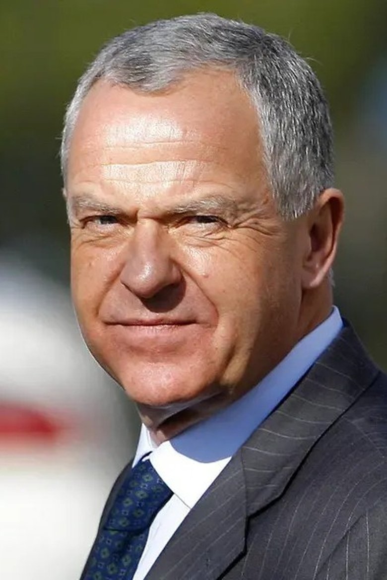 Portrait of Lukas Mühlemann