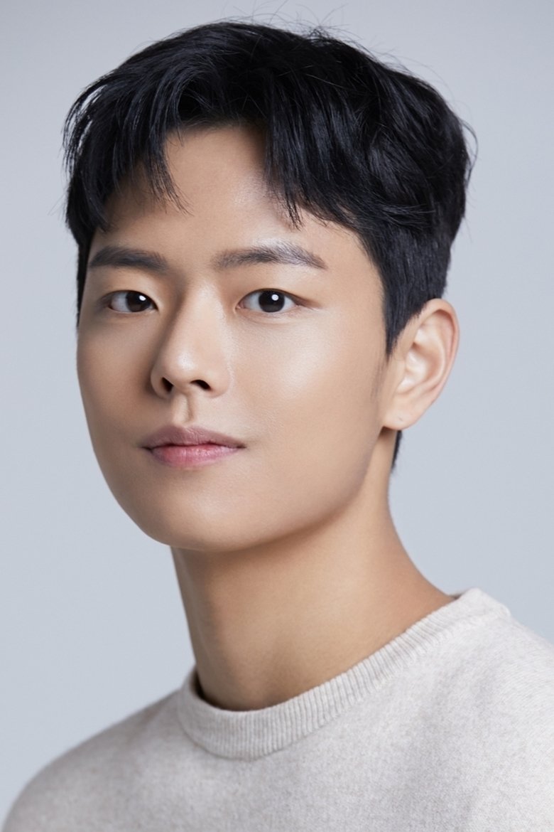 Portrait of Jung Woo-jin