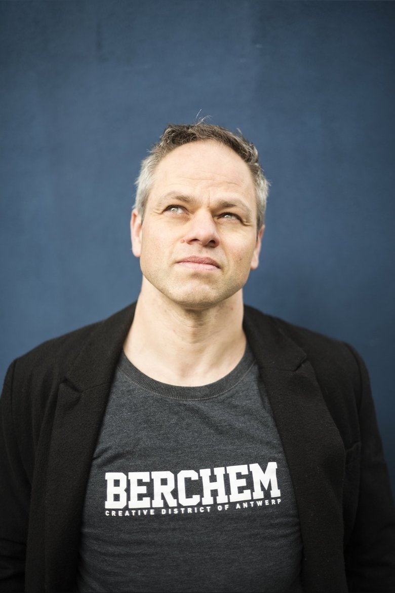 Portrait of Bram Renders