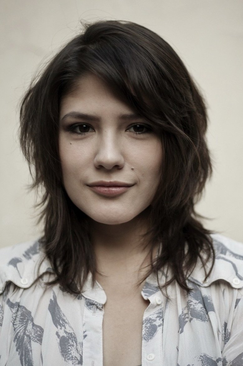 Portrait of Sara Bustamante-Drozdek