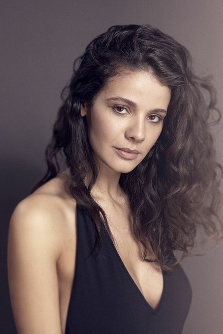 Portrait of Kahina Carina