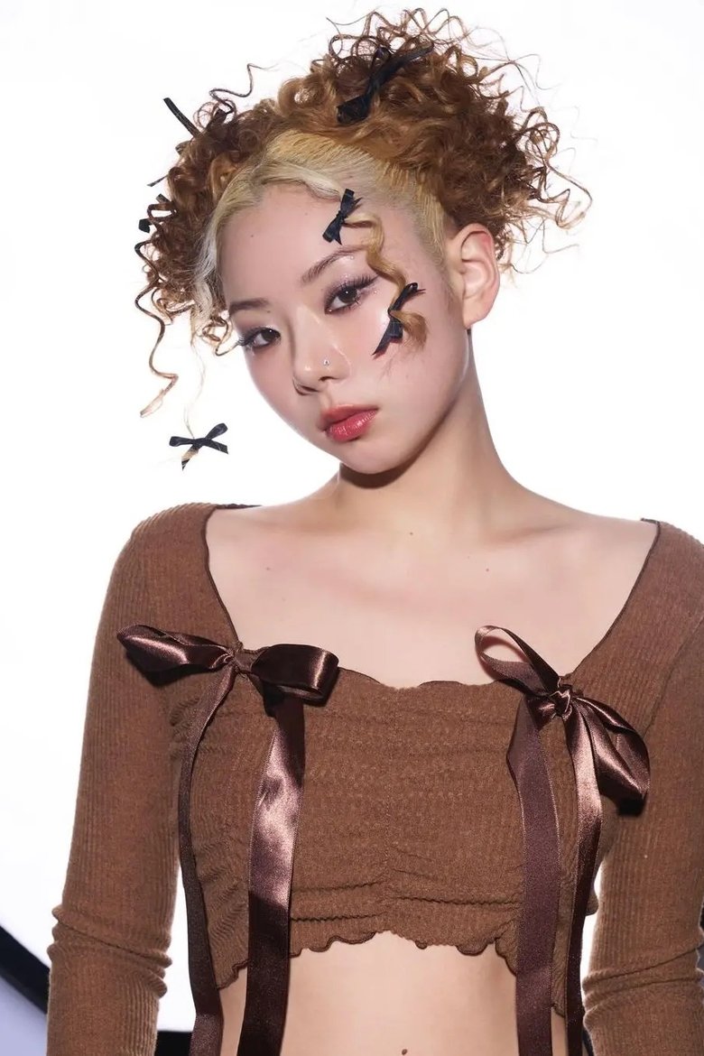 Portrait of Hannah Jang