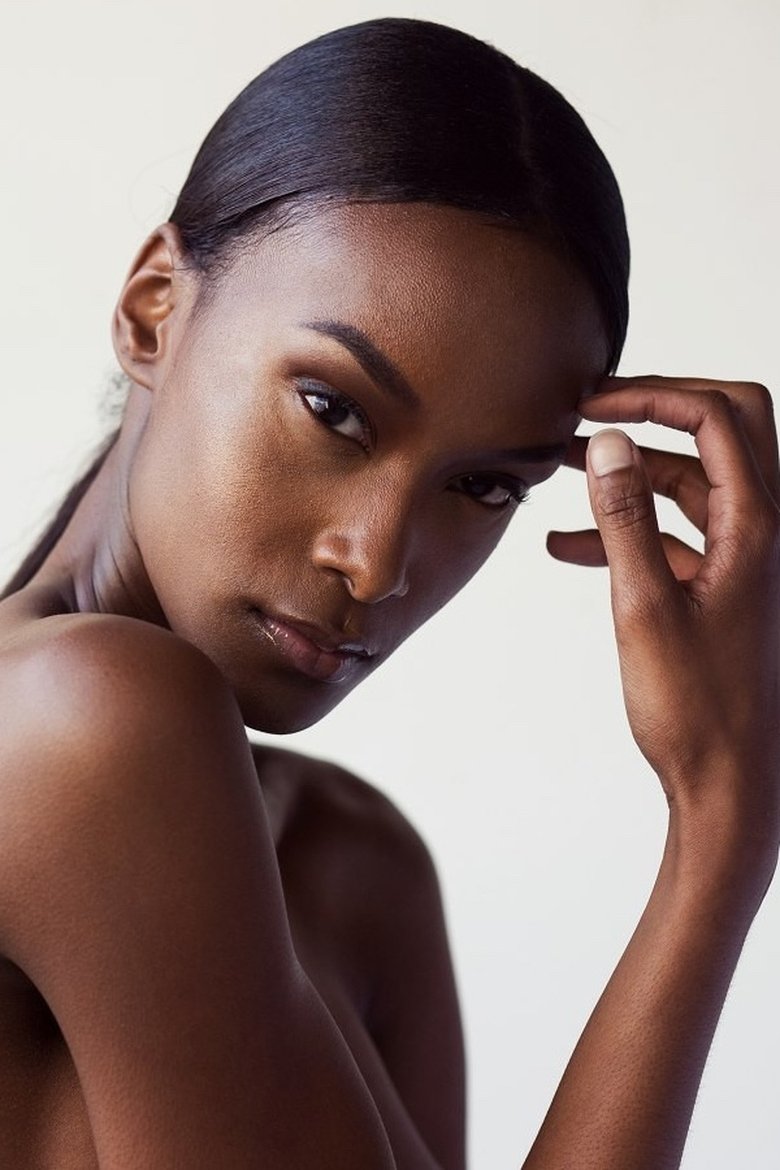 Portrait of Teyona Anderson