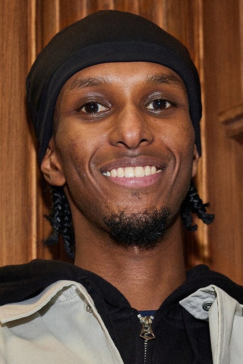 Portrait of Momo Alikar