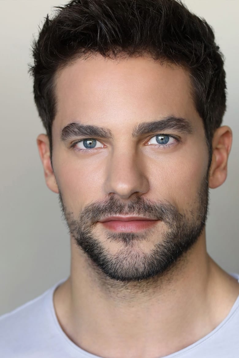 Portrait of Brant Daugherty