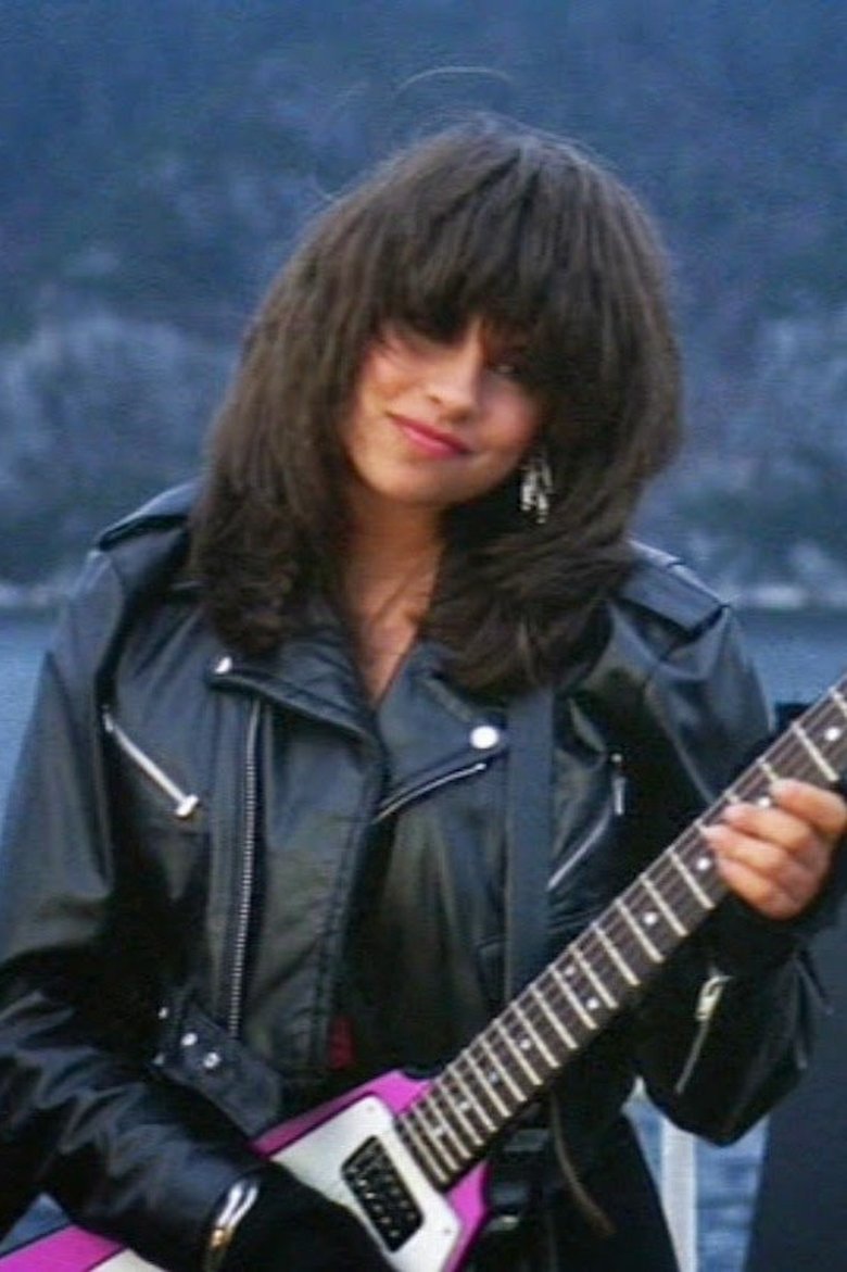 Portrait of Saffron Henderson