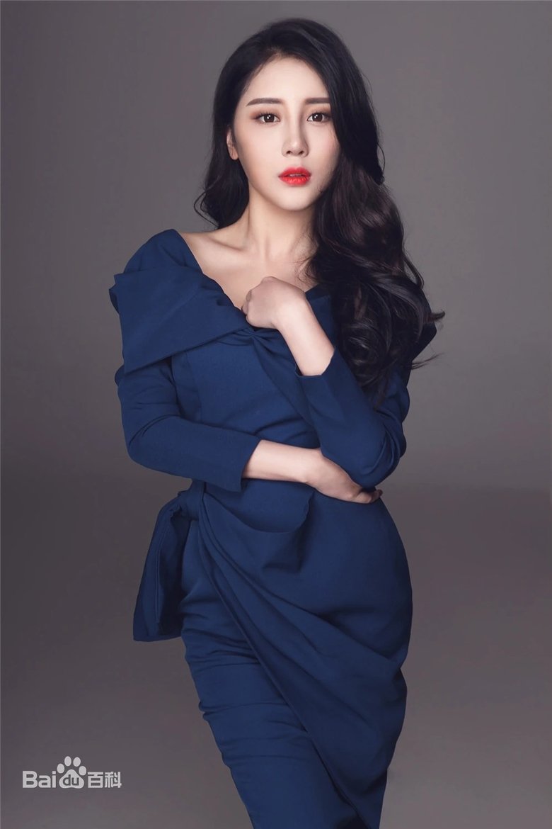 Portrait of Wenfei Dai
