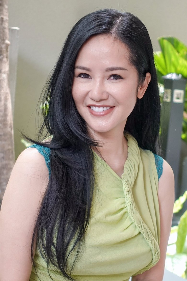 Portrait of Hong Nhung